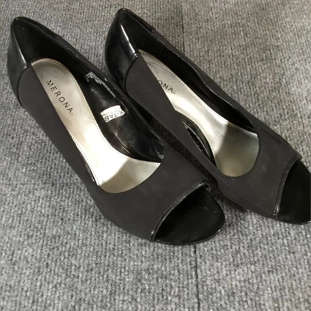 Merona Alina open toe black heels size 6.5